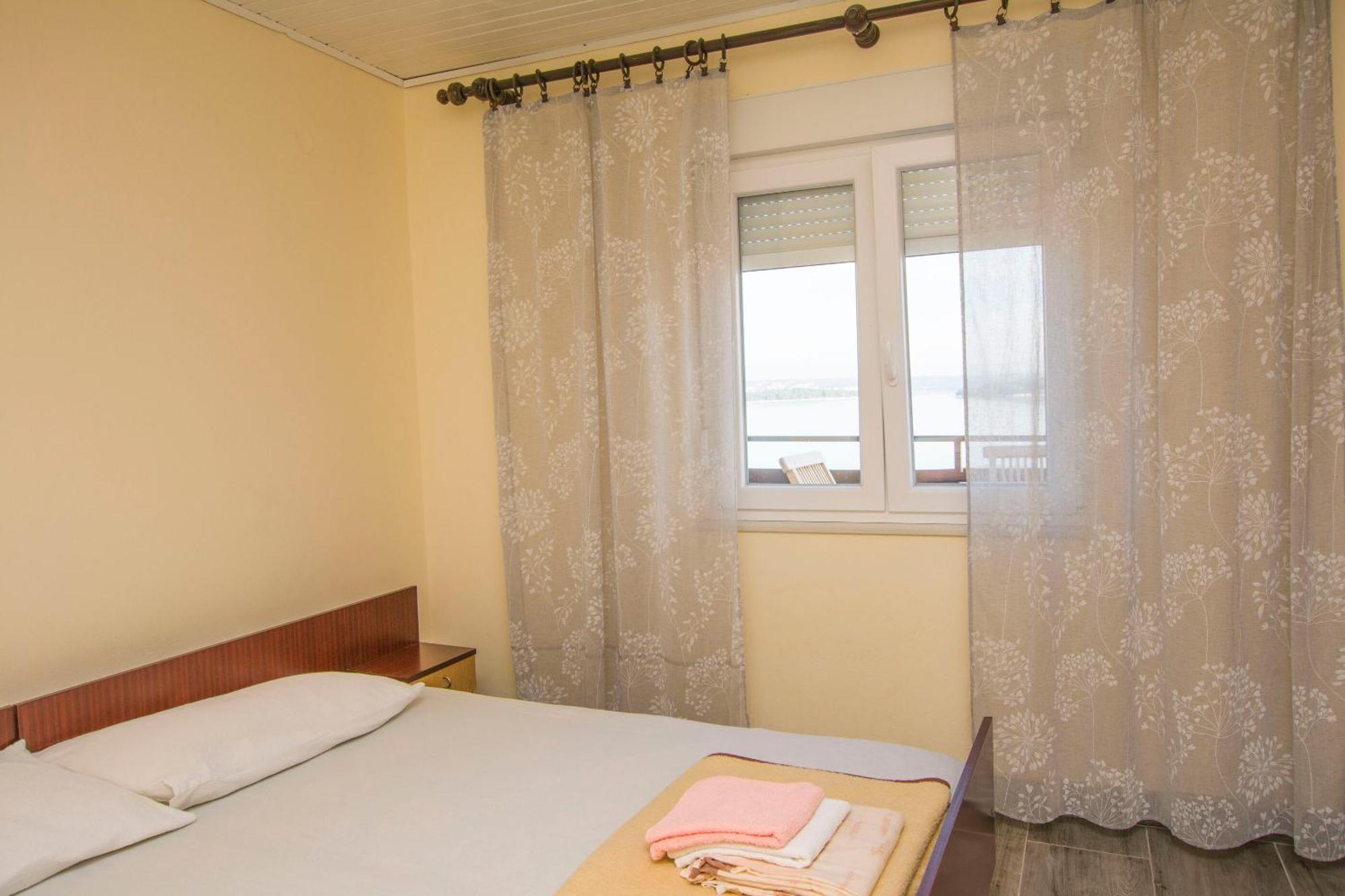 Apartment Marin Tkon Luaran gambar